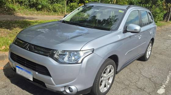 MITSUBISHI OUTLANDER 2.0 16V GASOLINA 4P AUTOMÁTICO